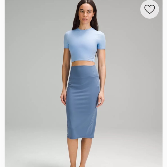 Lululemon NuLu Slim Fit High Rise‎ Skirt - New - Picture 2 of 8